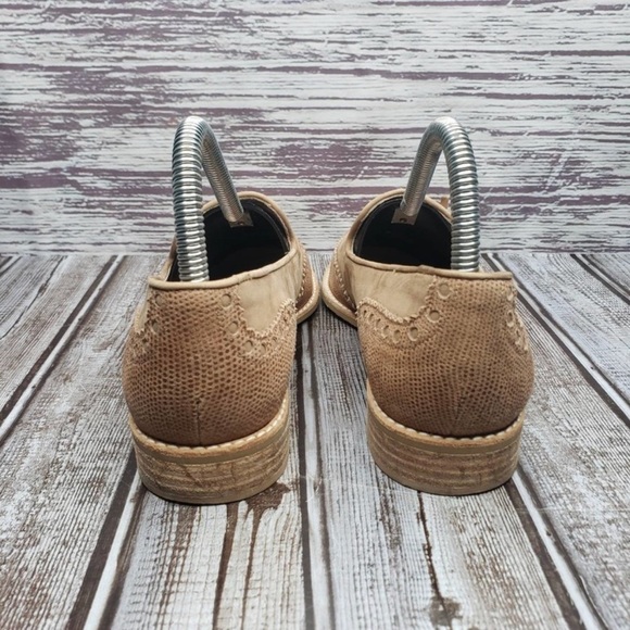 Stuart Weitzman Guything Tan NUBUC Slip on loafers size 8.5 - Picture 3 of 8